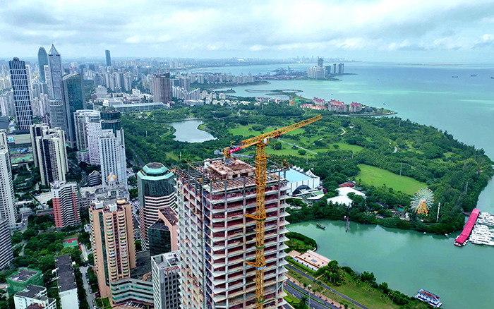 海闊憑“塔”躍 | 徐工塔機助建海口中海國際中心