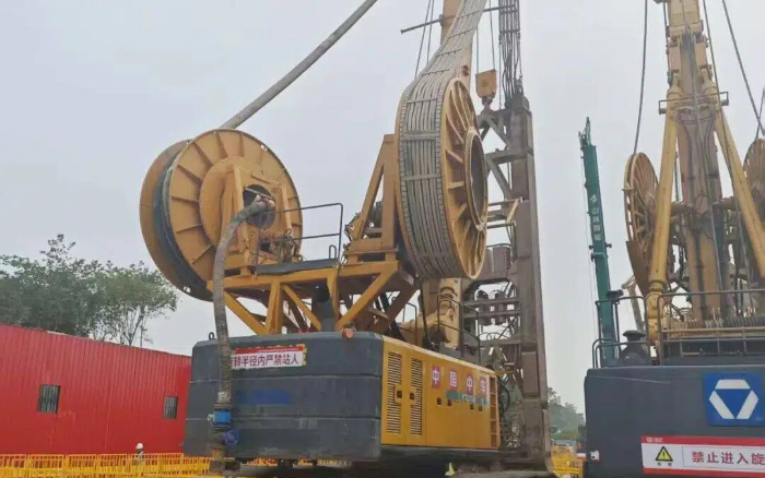 地質無難題！徐工雙輪銑槽機助力區域基建按下 “加速鍵”