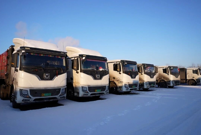 穿越-30℃寒潮！徐工新能源重卡馳騁西北能源運輸動脈
