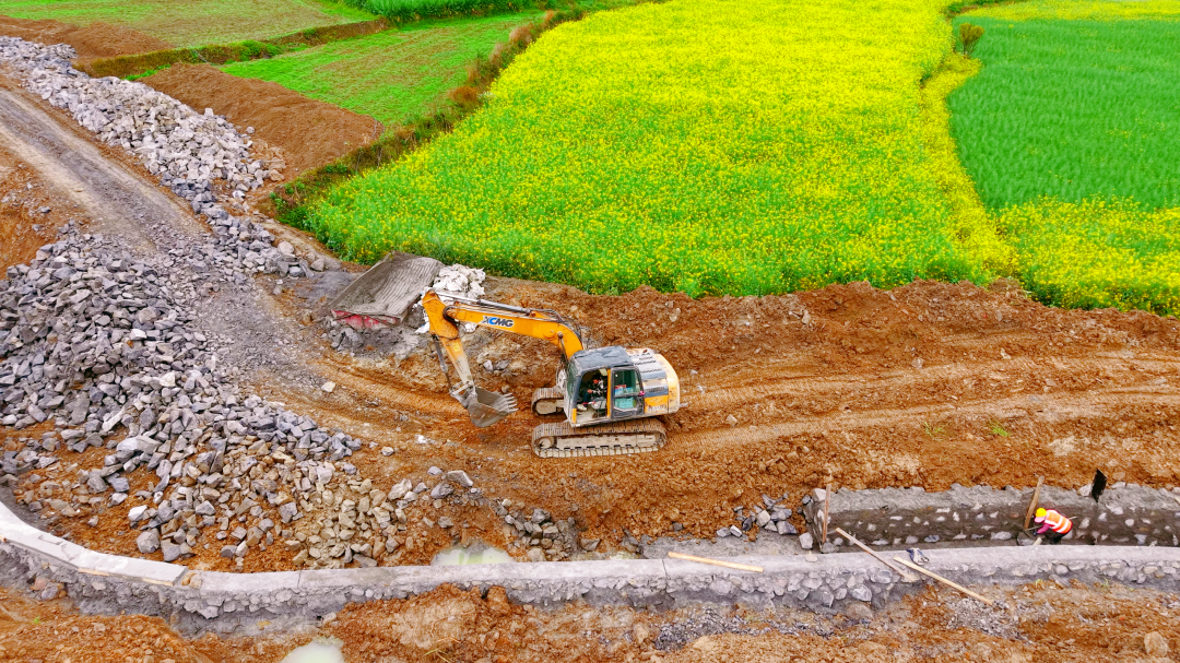 致敬非凡選擇｜新農(nóng)村農(nóng)田建設(shè)，客戶獨(dú)寵徐工？